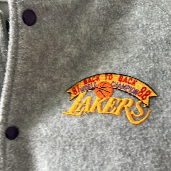 Vintage ChalkLine Lakers Varsity Jacker Magic Johnson #32 - Picture 2 of 6